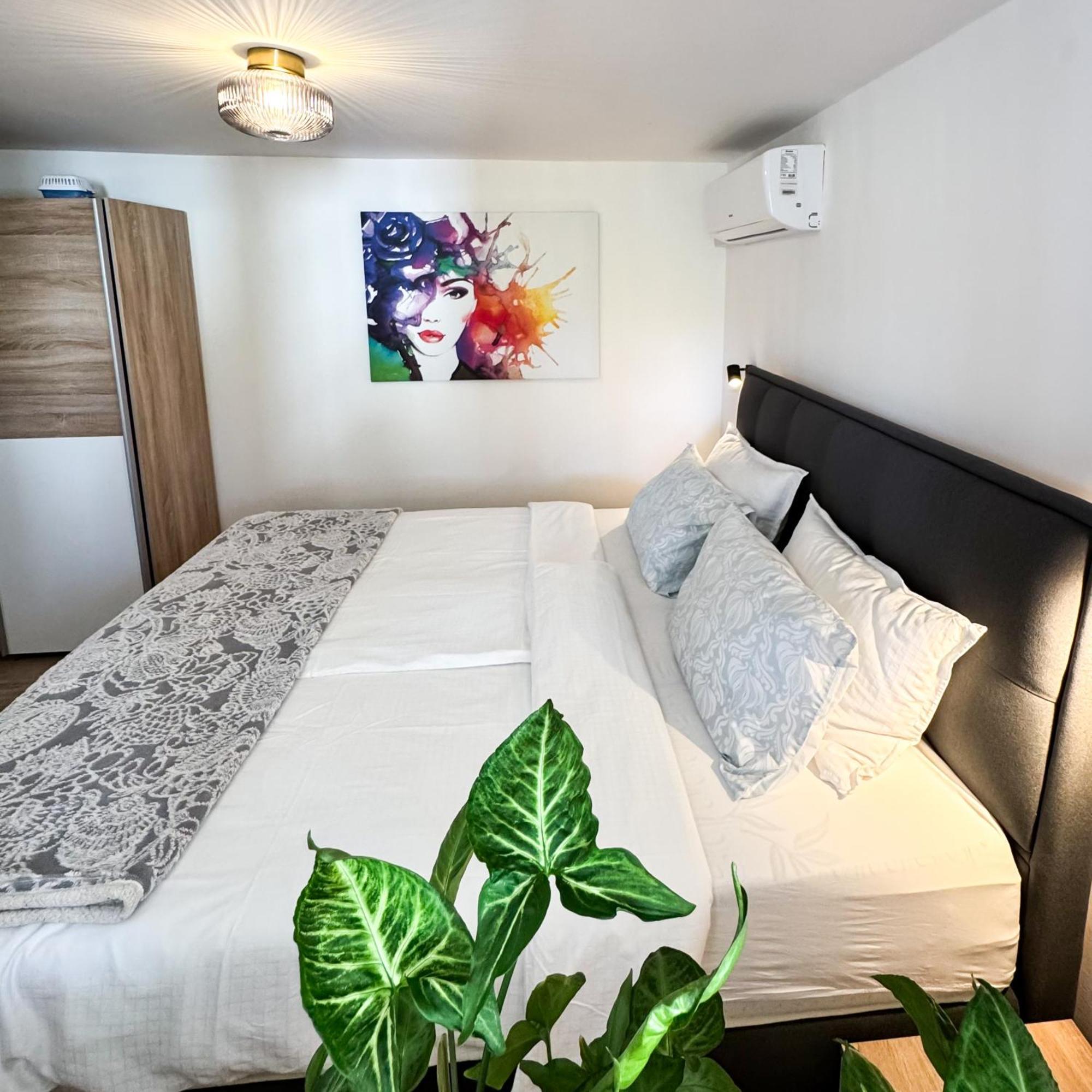 Apartmán Hisa Pri Jezeru Dobrovnik Exteriér fotografie